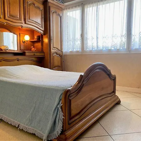 Apartment En Rez-de-jardin, Pieds Dans L'eau, Terrasse, Parking, 4 Couchages - - Fr-1-251-454