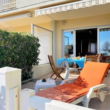 Apartment En Rez-de-jardin, Pieds Dans L'eau, Terrasse, Parking, 4 Couchages - - Fr-1-251-454 *
